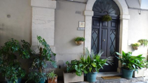 Crociferi B&B, Catania